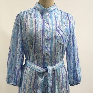 Vintage California Looks Belted Dress
